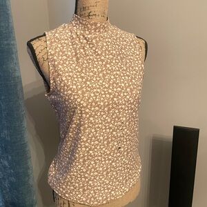 Willow and root backless twisted top